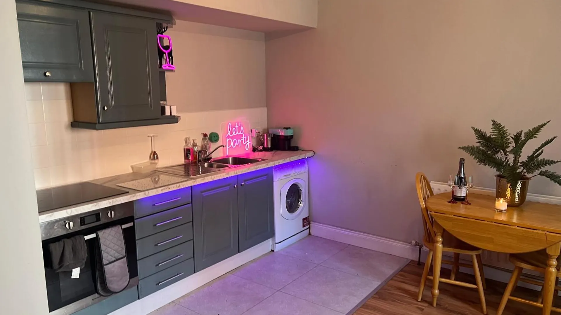Apartment City Centre Blue Door Retreat Belfast